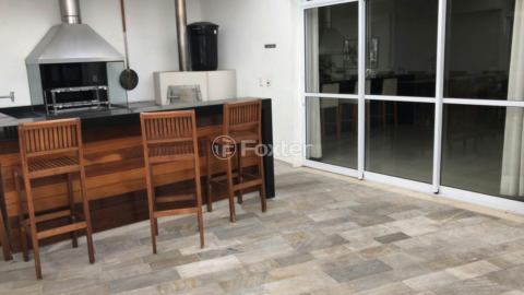 Image 30 - 1014033